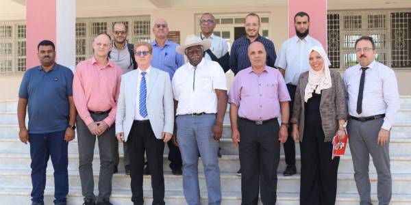 Tenue d'une réunion sur le projet de réalisation d'un centre national d'expérimentation animale dans la wilaya de Biskra