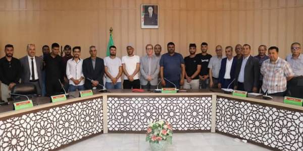 مدير جامعة بسكرة يعقد لقاء تنسيقيا مع ممثلي التنظيمات الطلابية المعتمدة